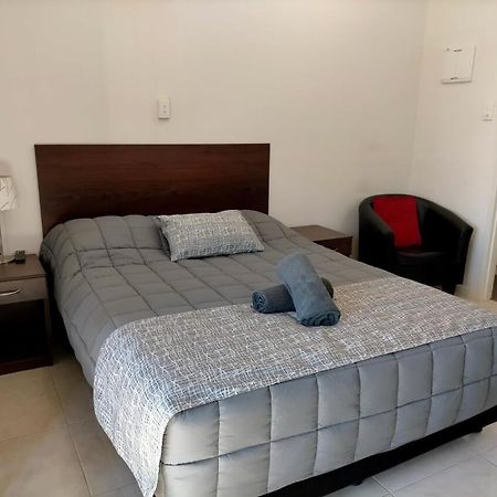 Derby Lodge Self Contained Apartments Экстерьер фото